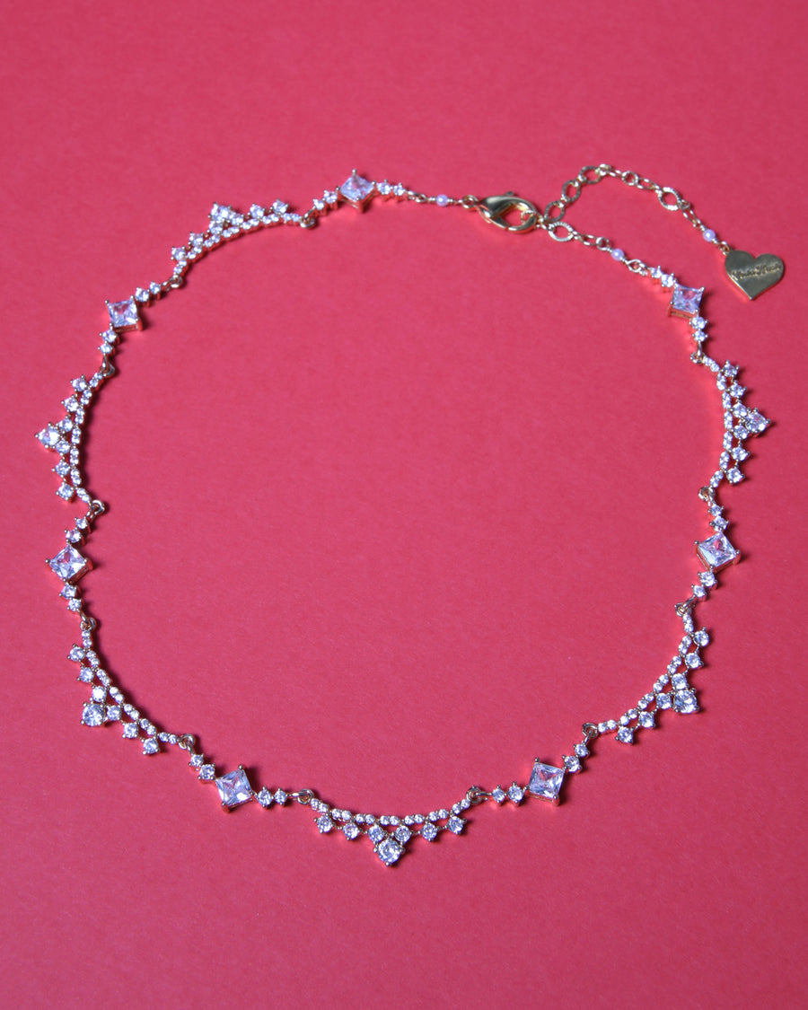 Dainty Crown Choker