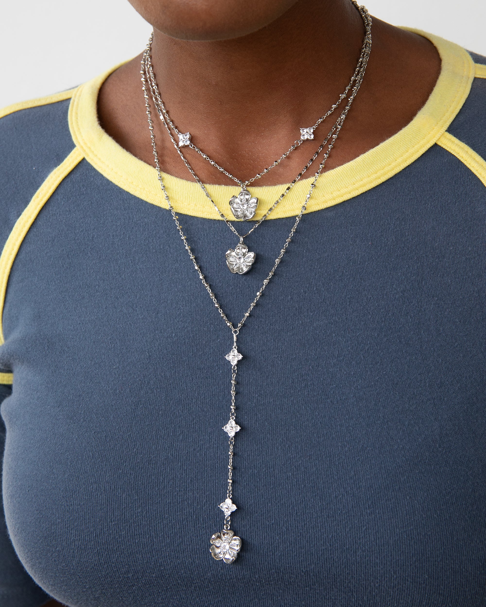 Anemone Flower Twinkle Necklace