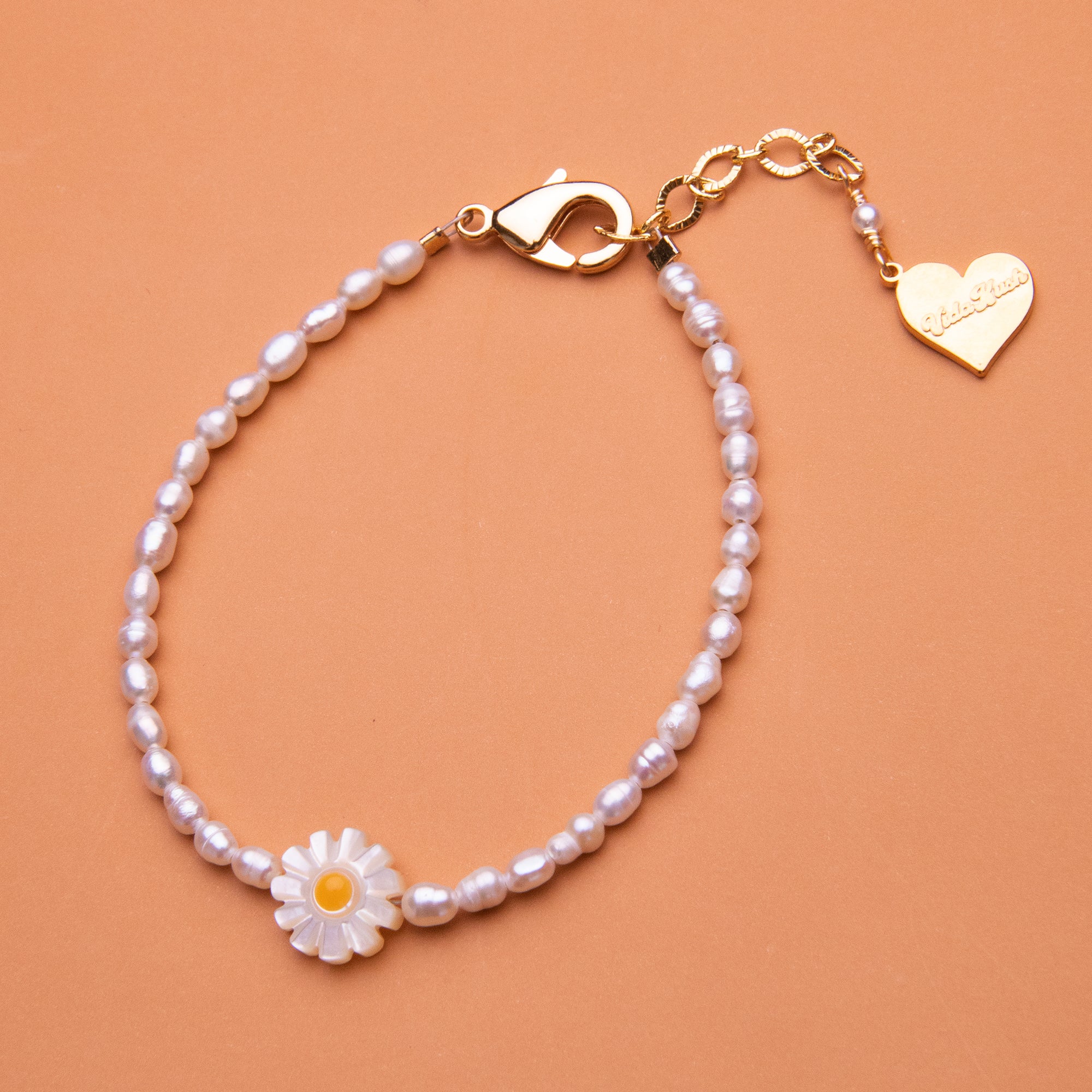 Pearl Daisy Bracelet