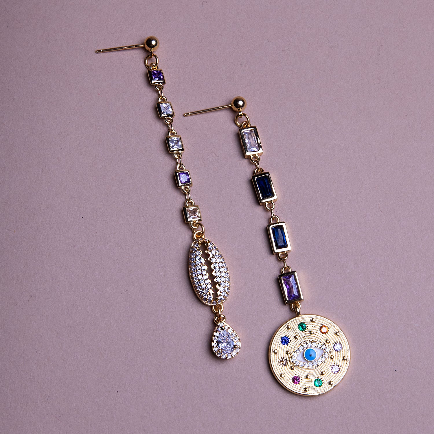 Cowry Eye Mismatch Earring Set