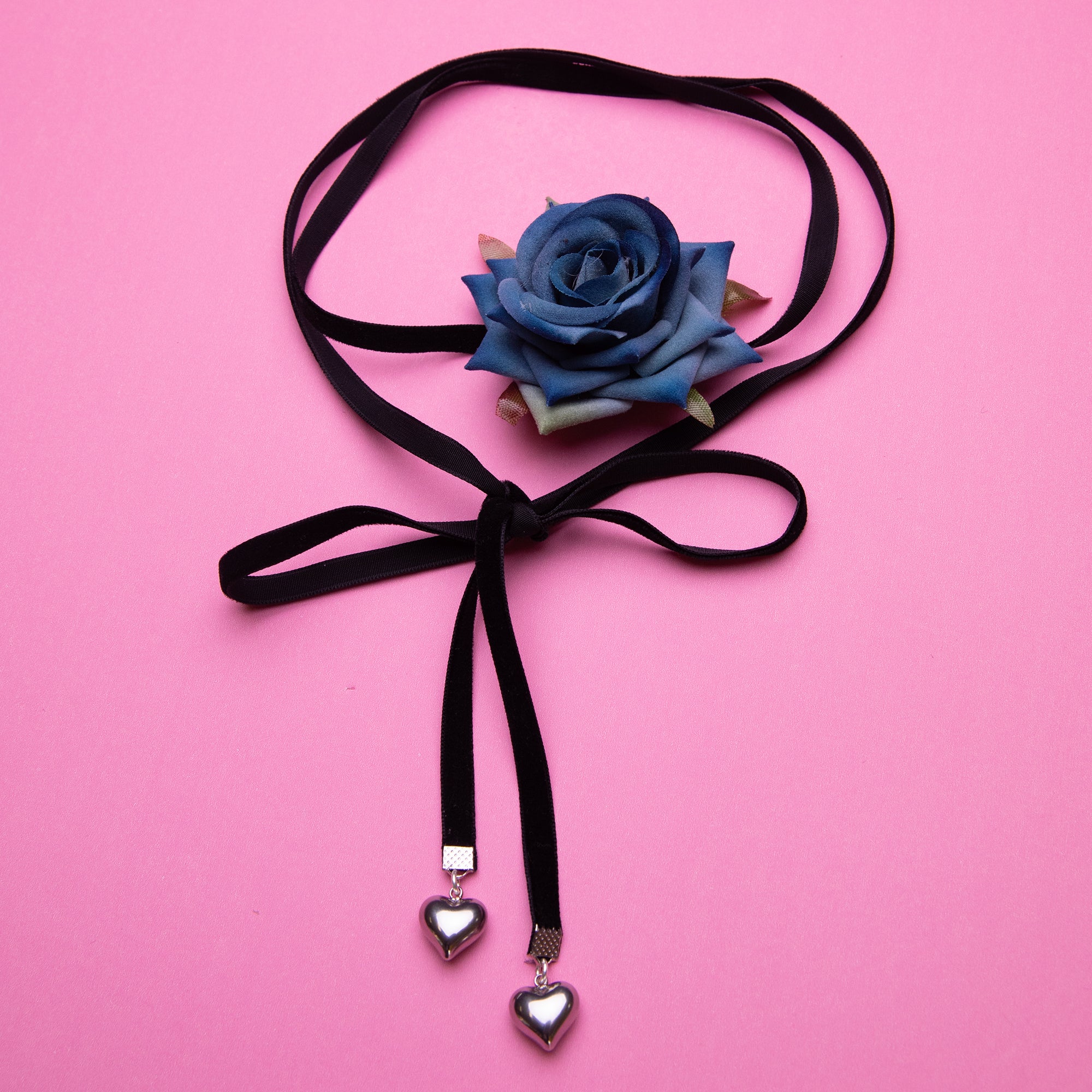 Queen of Roses Wrap Choker
