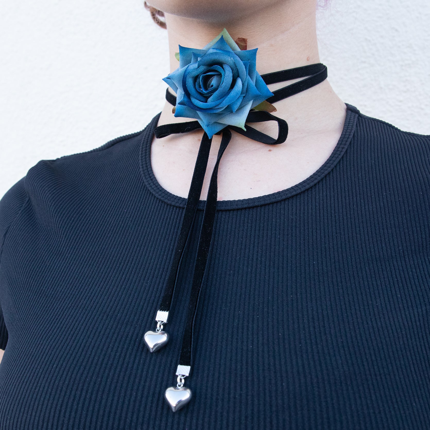 Queen of Roses Wrap Choker