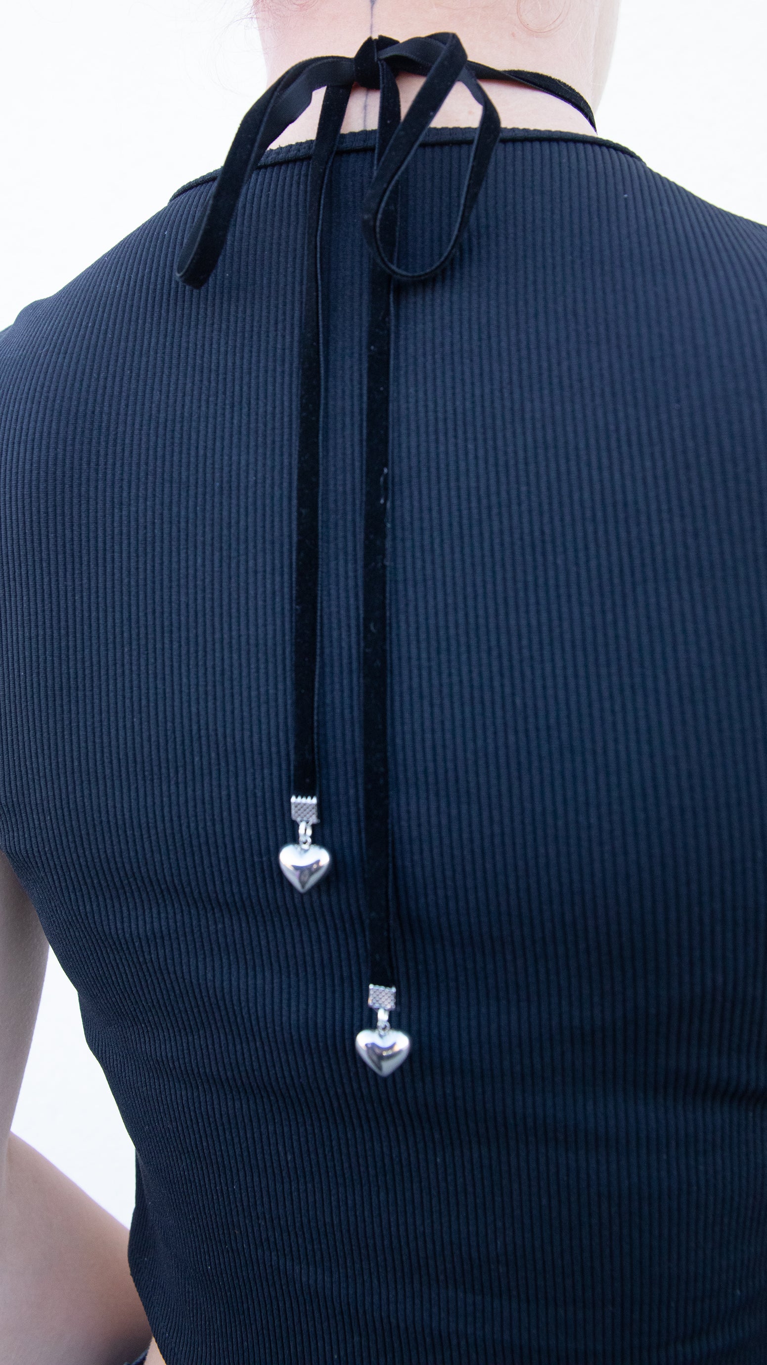 Queen of Roses Wrap Choker