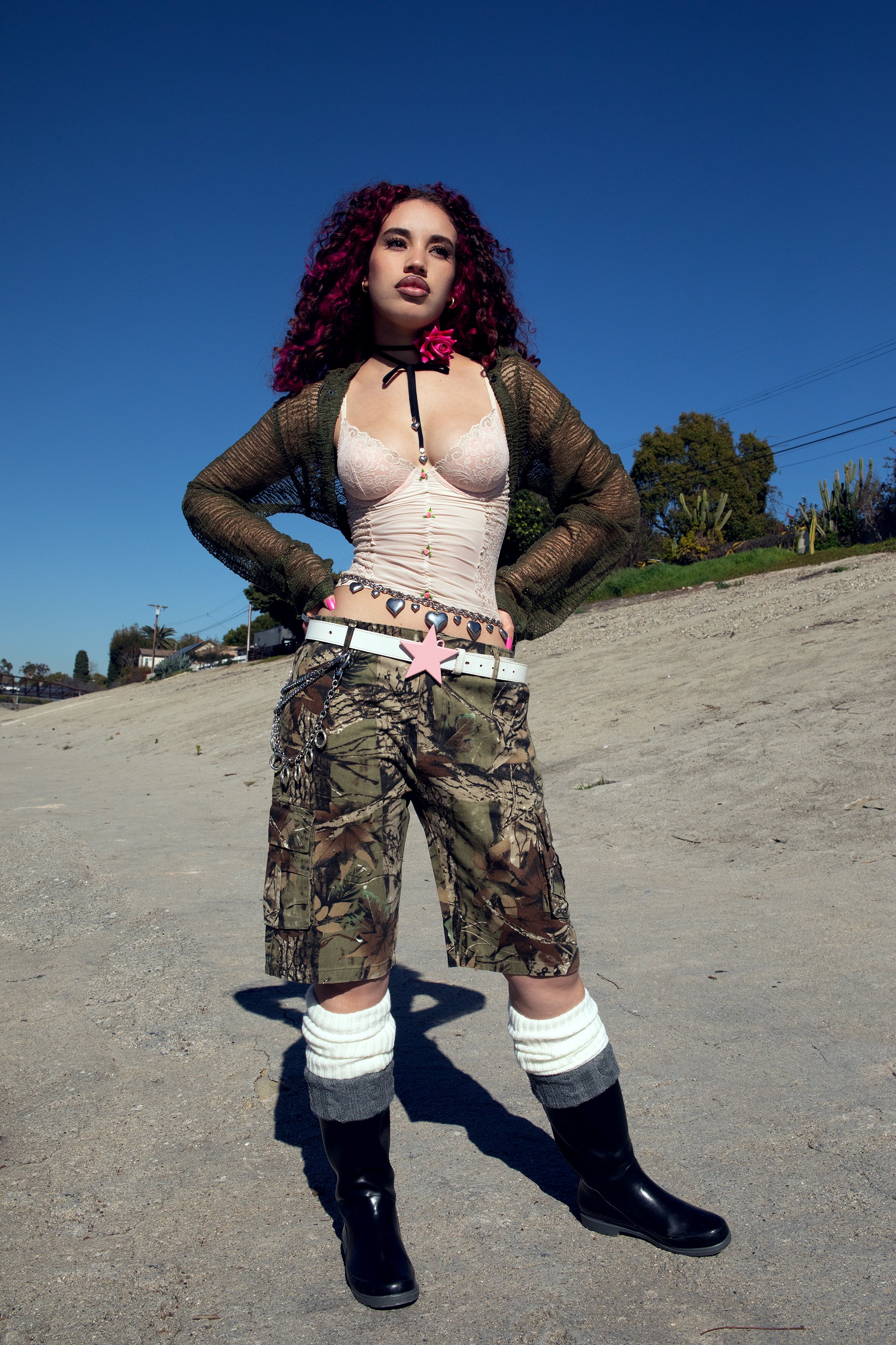 Queen of Roses Wrap Choker