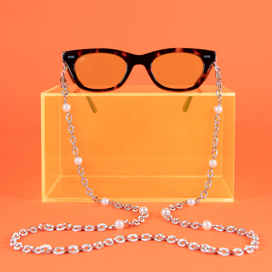 For the Barbz Pearl Sunglasses Chain
