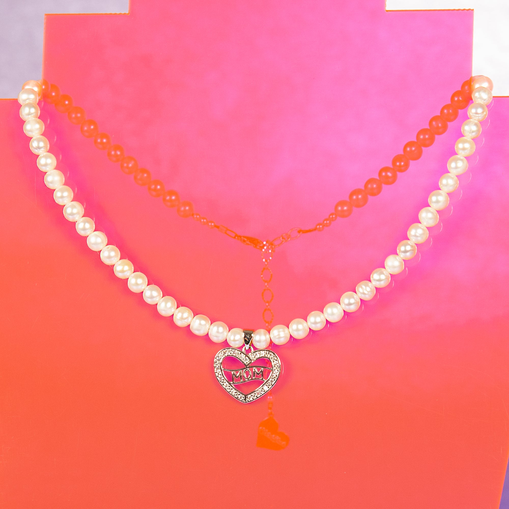 Pearl Mom Necklace