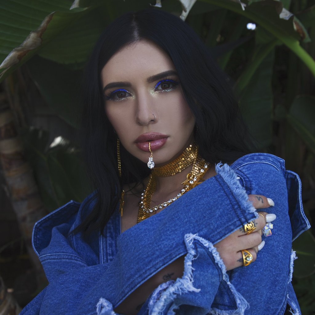 Sparkle Faux Lip Ring