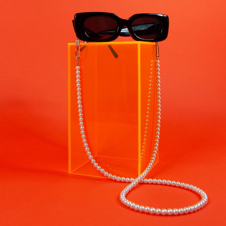 Pearl Safety Pin Eyeglass Chain
