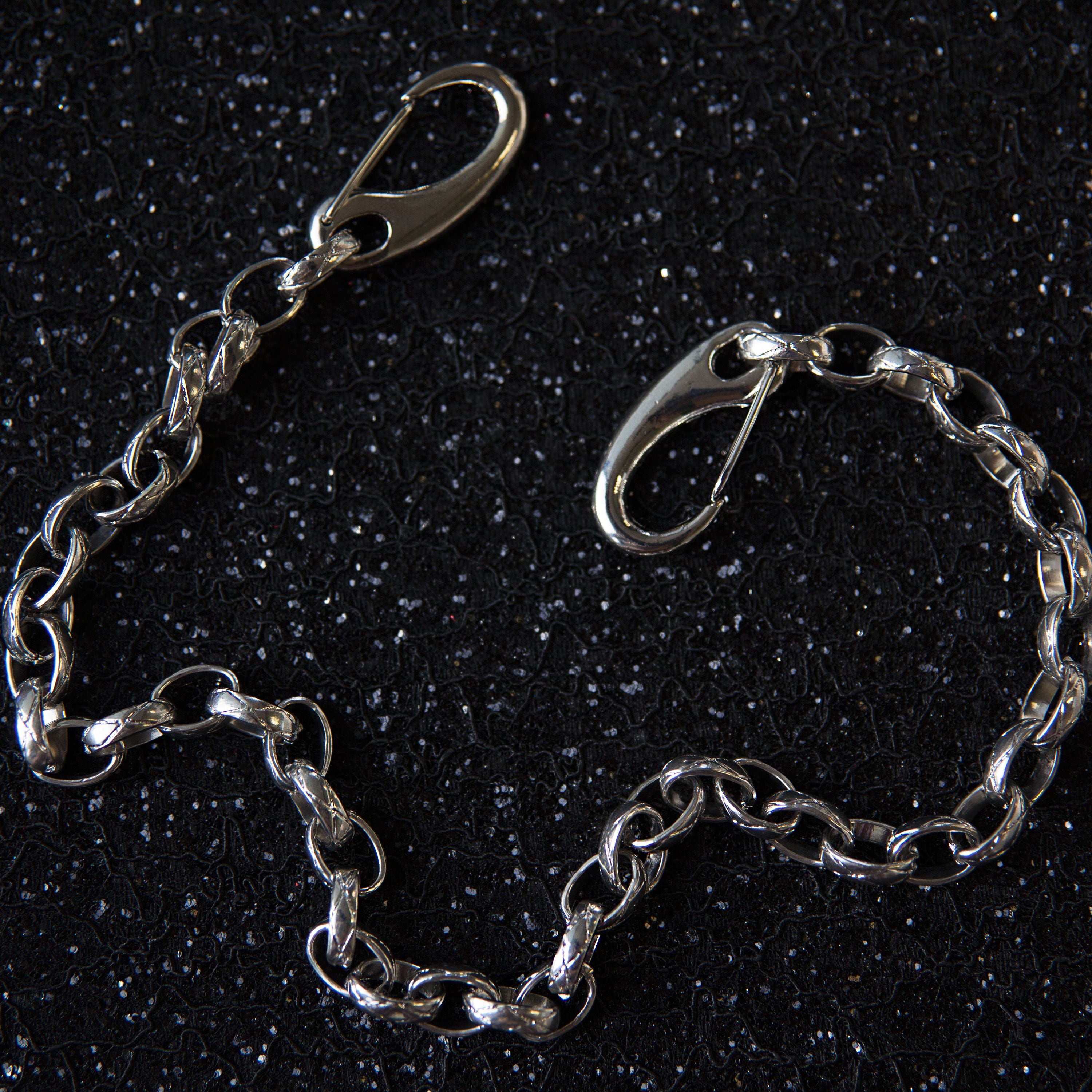 Let's Link Up Pocket Chain