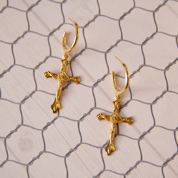 Espíritu Santo Cross Earrings