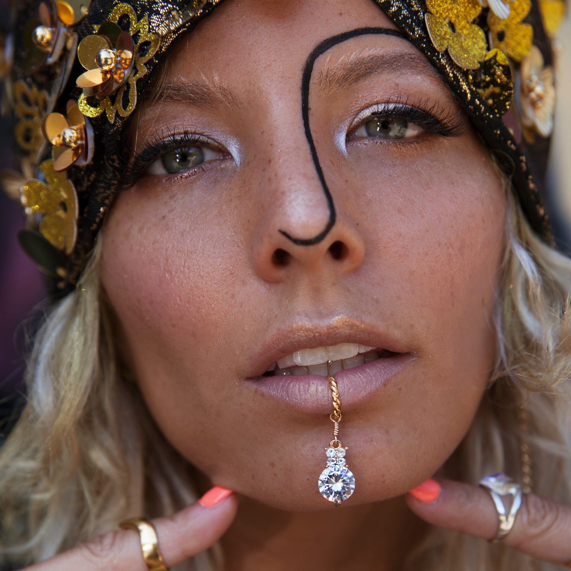 Sparkle Faux Lip Ring