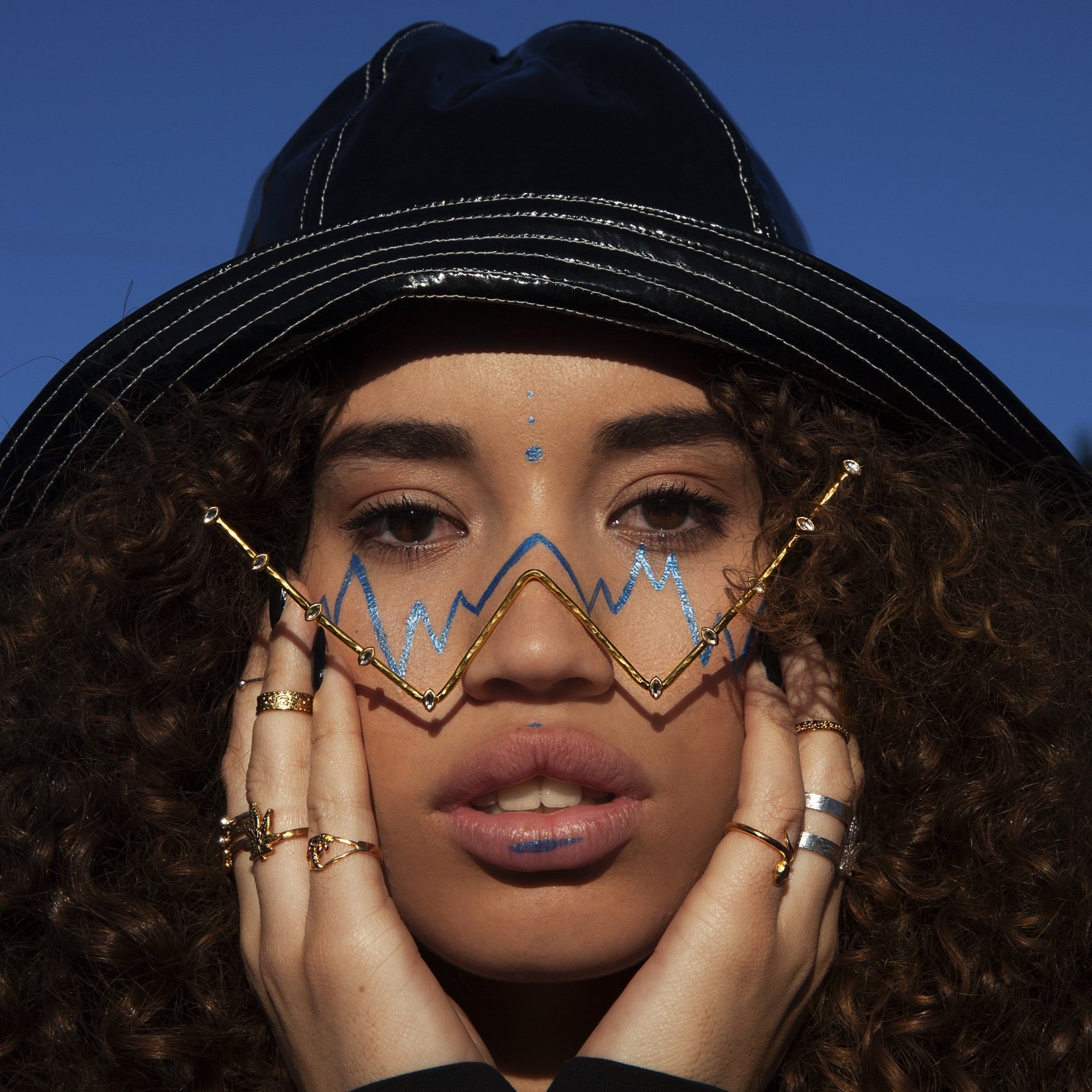 La Isla Bonita Wire Glasses