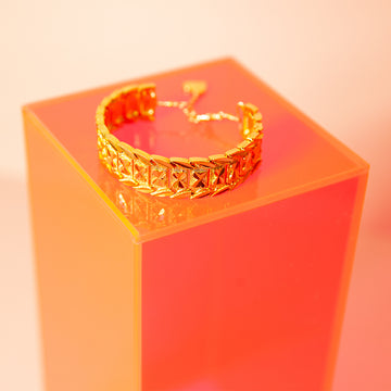 The Golden Flower Bracelet