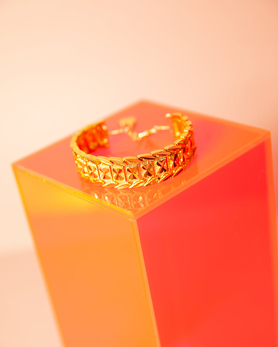 The Golden Flower Bracelet