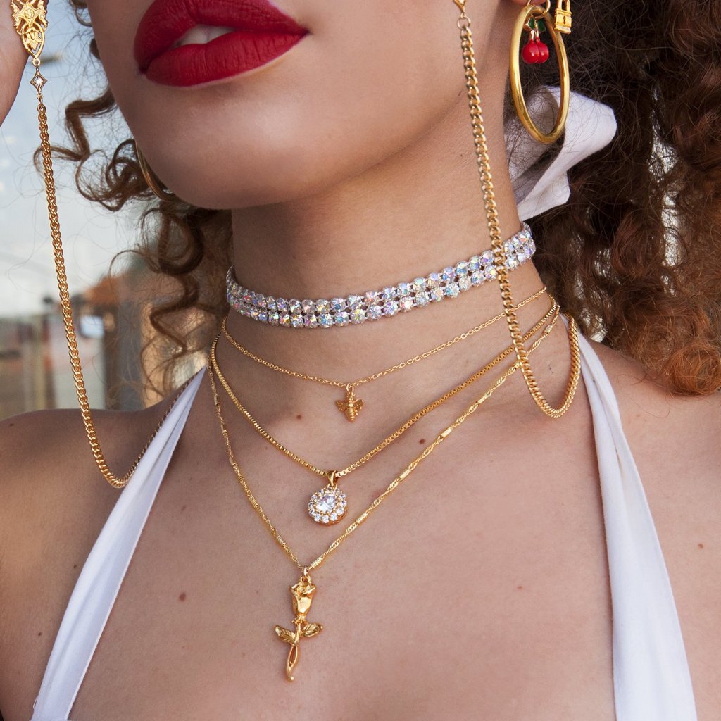 Dat Rosa Mel Apibus Necklace