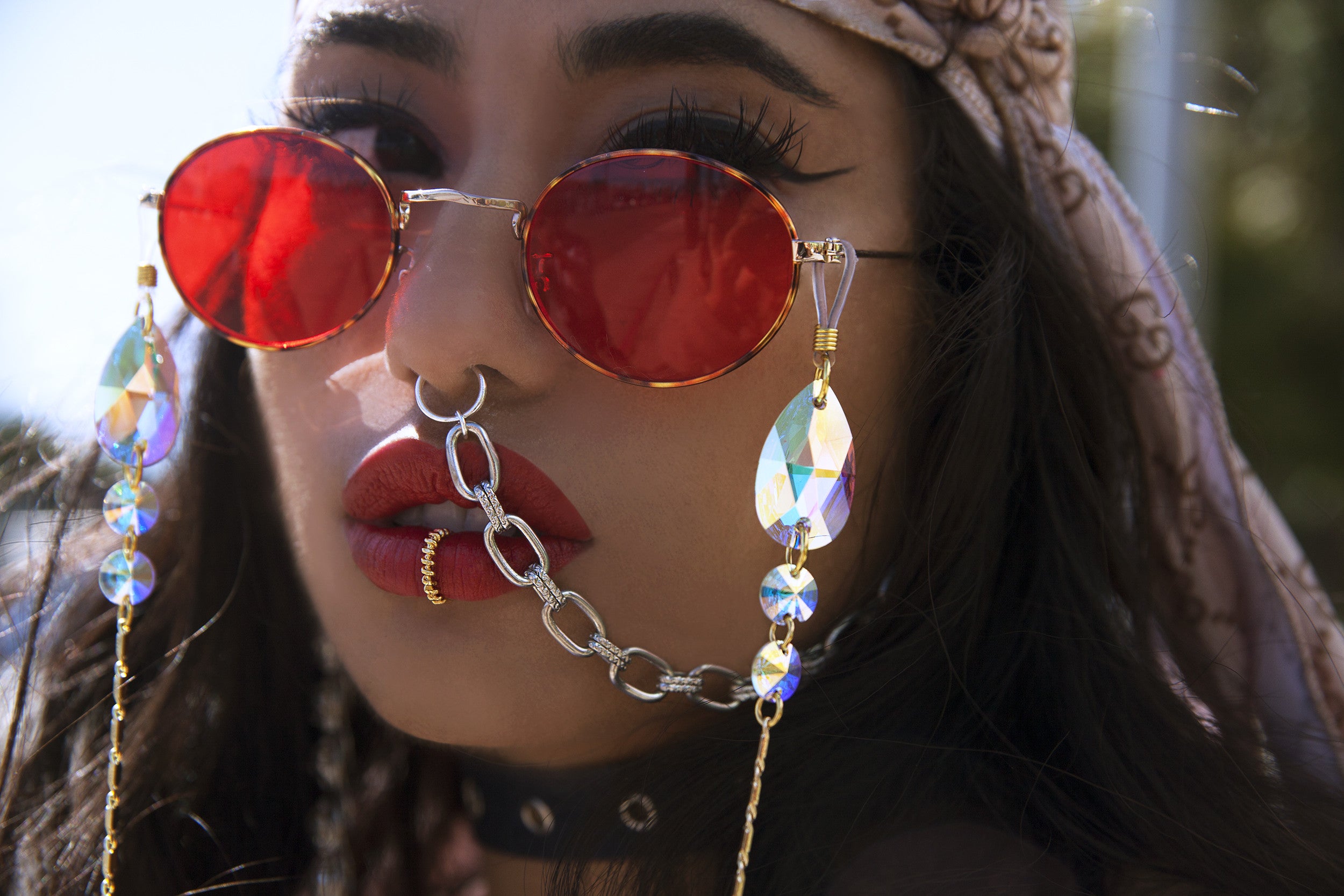 Gold Eros Faux Lip Ring Set