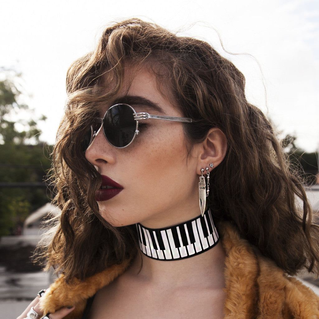 La Noche Negra Earring Chain