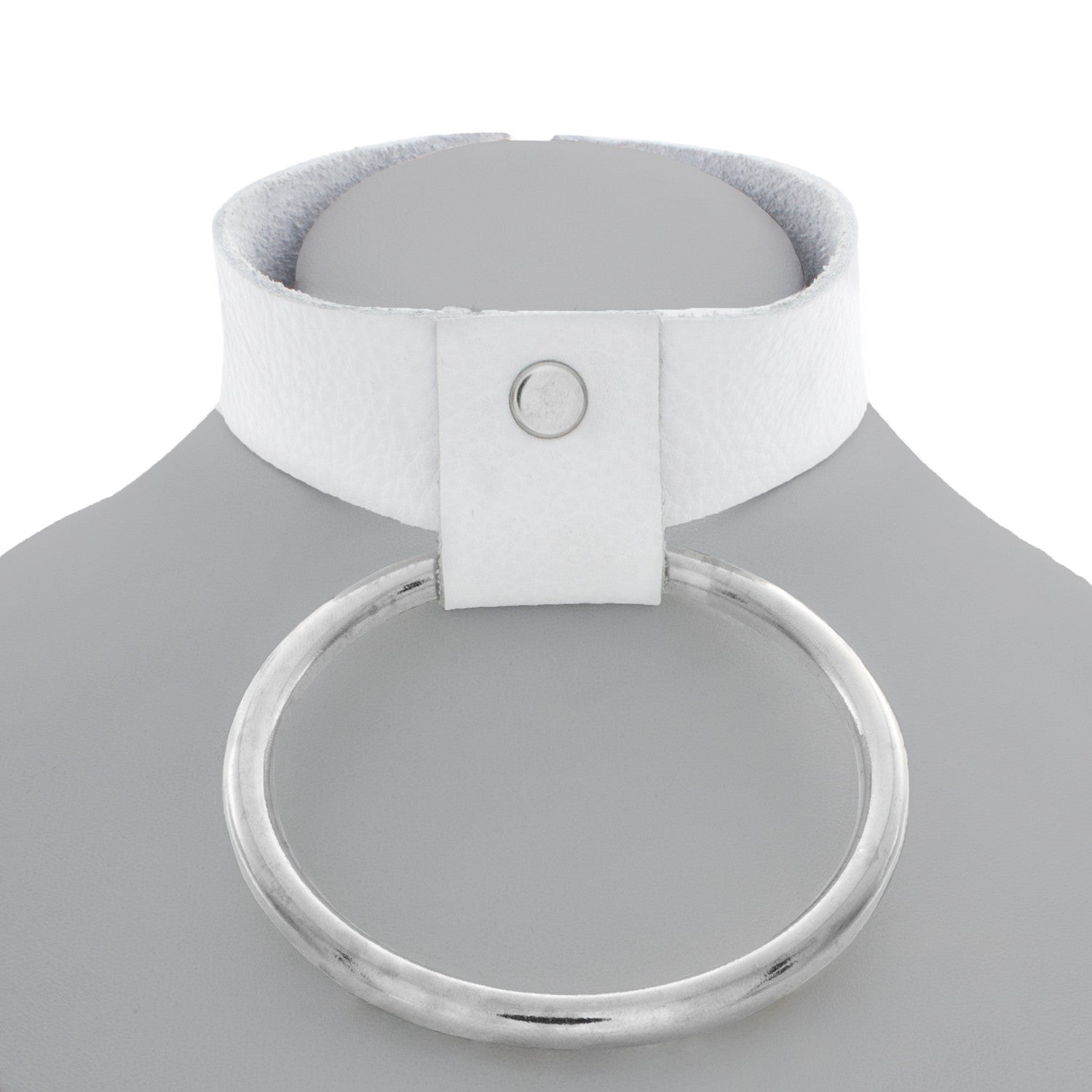 O Cuff Choker