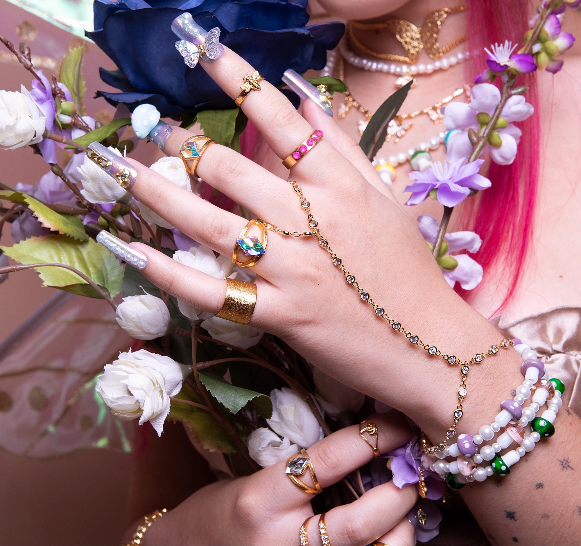 Cubic Circle Hand Chain